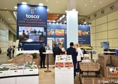 On the Tosca stand, some display stands with reusable plastic crates.