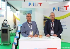 Fabiano Senese and Federico Ponti, respectively tech&quality manager and director of MET Ozone Expert. The company, specialized in ozone generation, is an active member of the EUOTA Consortium.